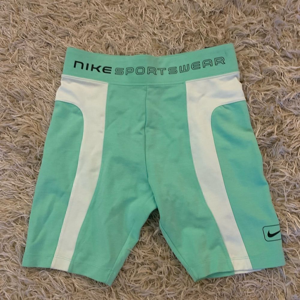 Nike sport shorts size small NWT
